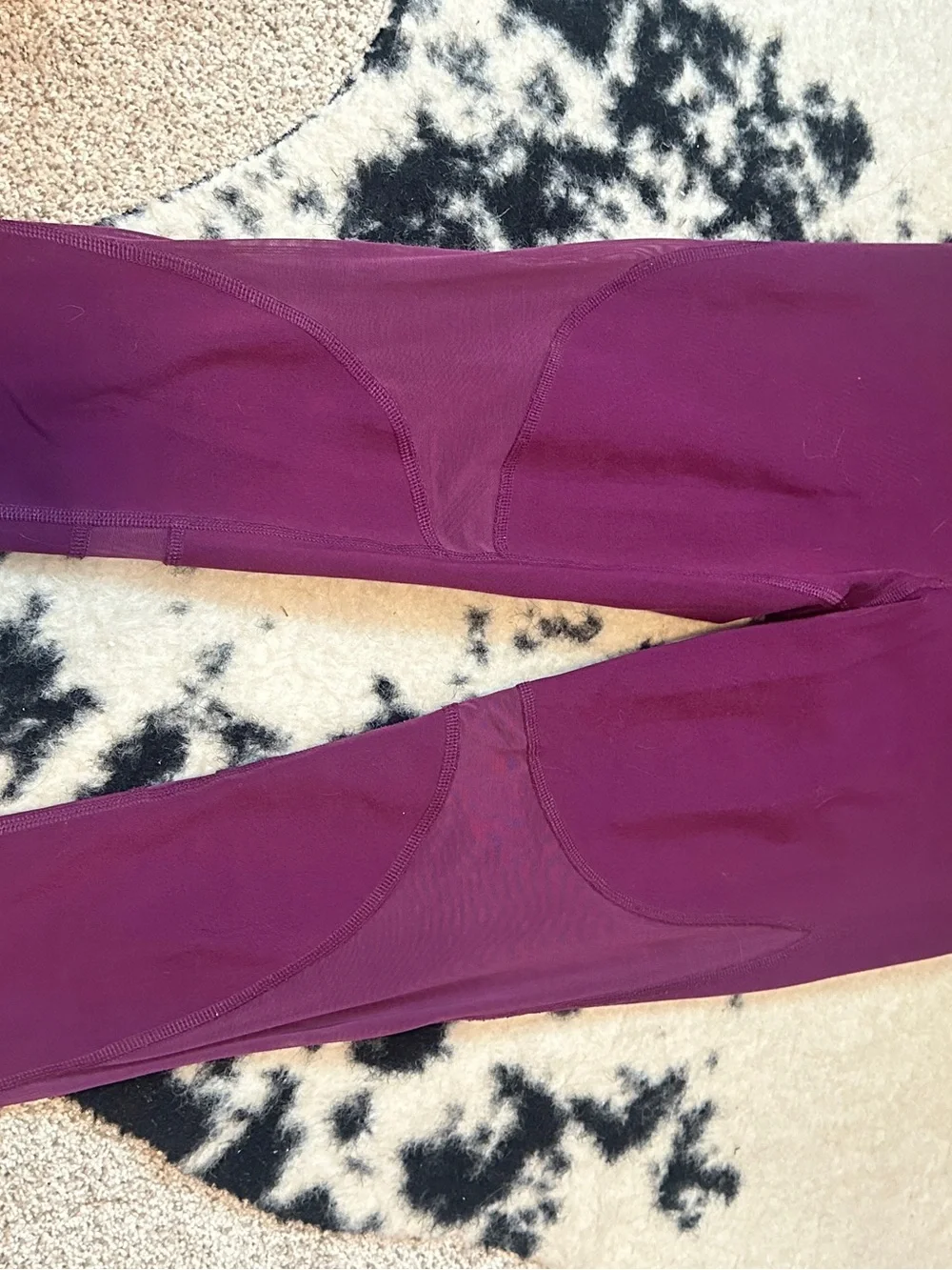 ALO Yoga High-Waist Airlift Leggings in Plum